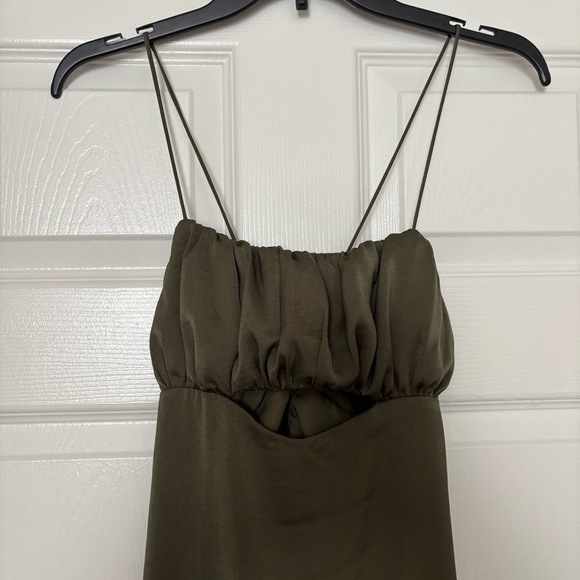 NWT Lulu's Dark Green Dress - Picture 3 of 6